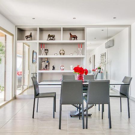 Stunning Flat With Terrace & Pool 7 Min From The Beach In Cassis - Welkeys Exteriör bild